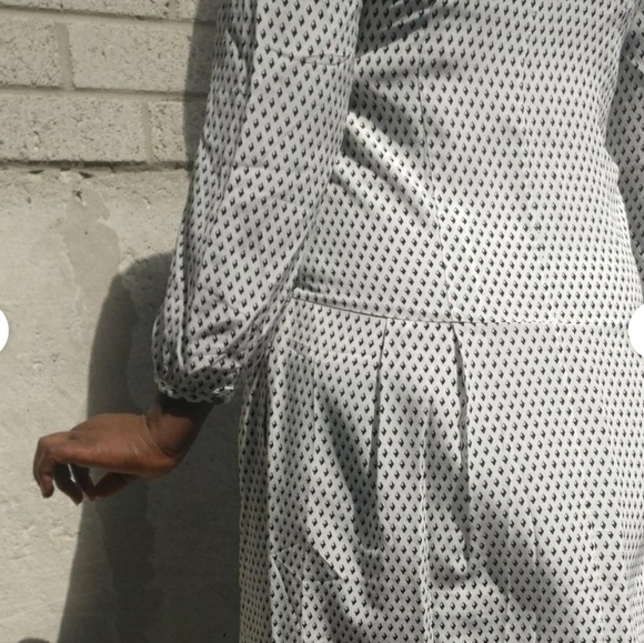 CLUB MONACO PURE SILK LINED DIAMOND DRESS - Picture 2 of 4